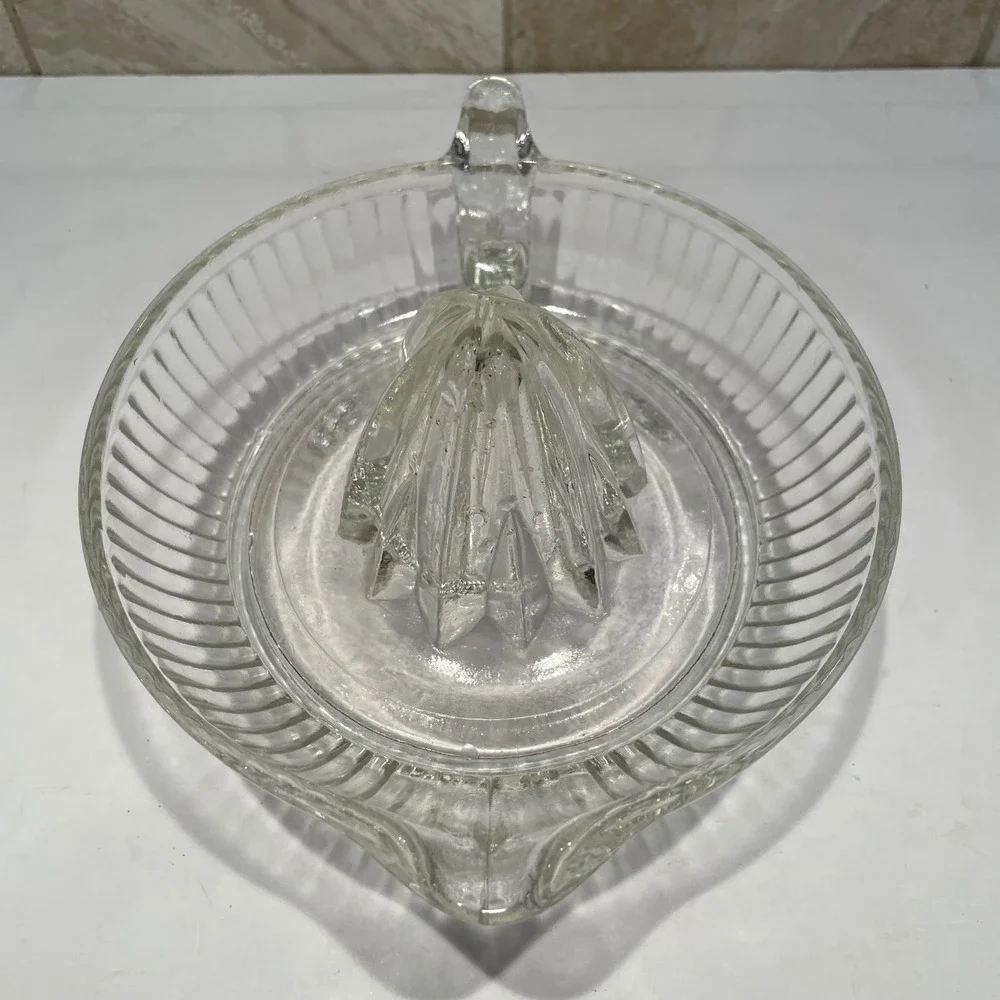 Vintage Clear Glass Citrus Juicer Reamer with Handle and Pour Spout 6 Inch